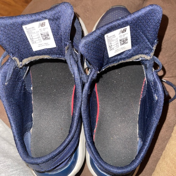 Navy Blue New Balance 7.5 - Picture 3 of 7